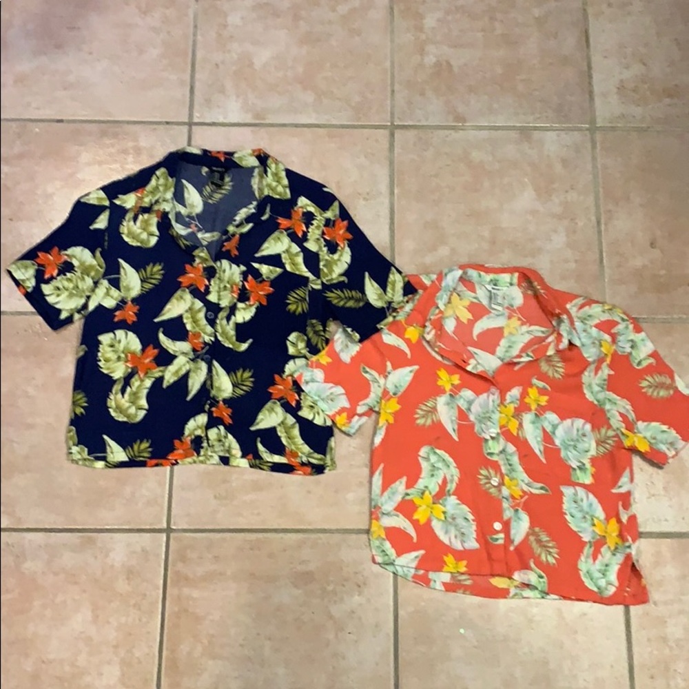 🌴Set of 2 Forever 21 Topical Bottom Ups 🌴